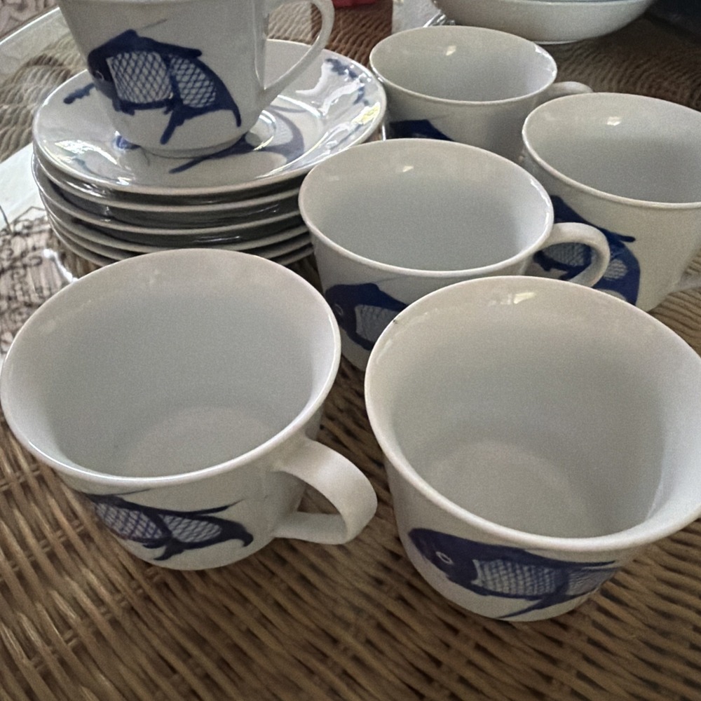 Vintage Set Of 6 Chinese Blue & White Ceramic Koi Fish Carp Teacups & Saucers
